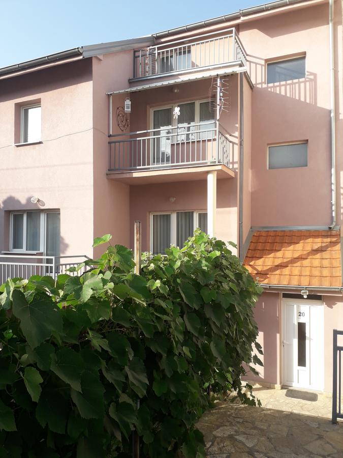 Apartman "Vienna" 소코 반자 외부 사진